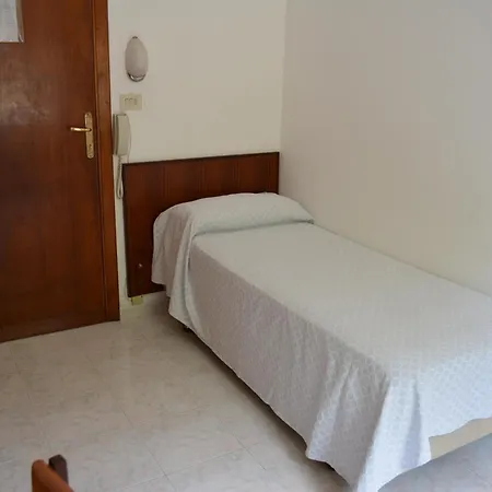 Maronti Hotel