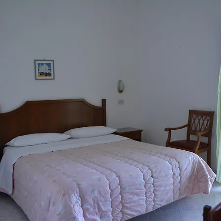 Hotel Maronti Barano dʼIschia
