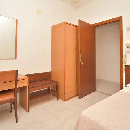 Hotel Maronti