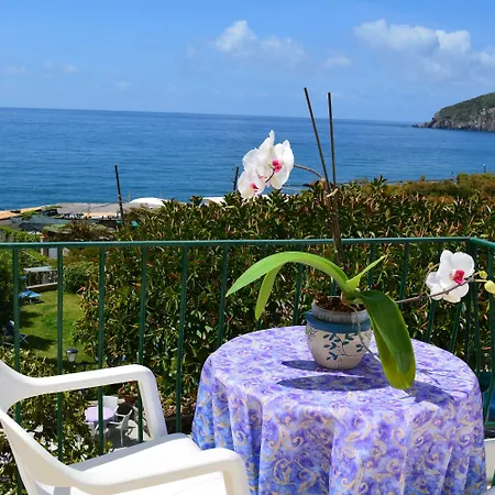 Maronti Hotel