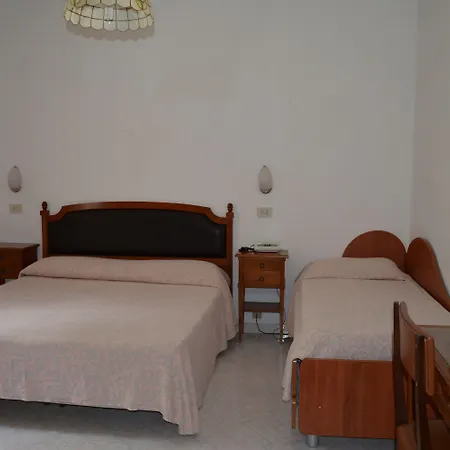 Maronti Hotel