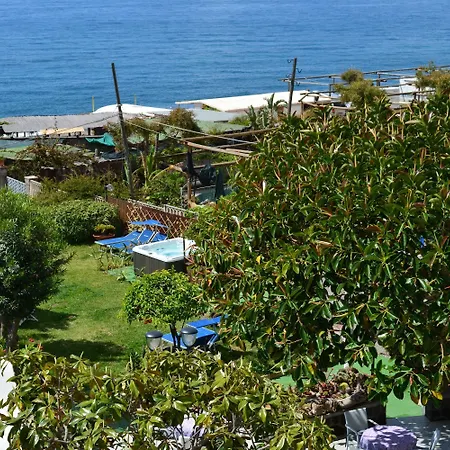 Maronti Hotel 3*
