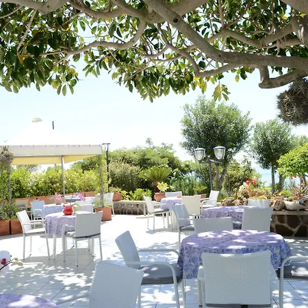 Maronti Hotel