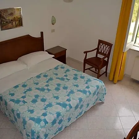 Hotel Maronti Barano dʼIschia