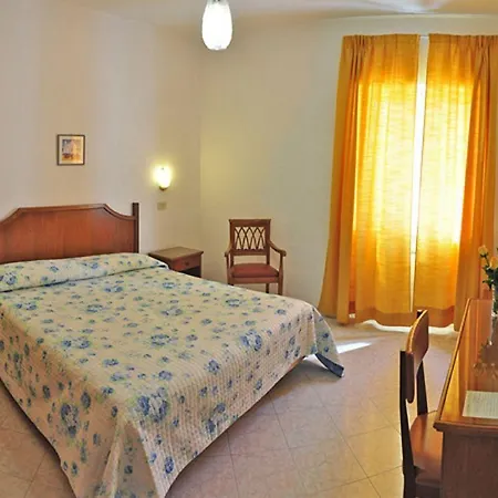 Hotel Maronti