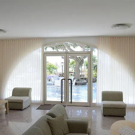 Maronti Hotel