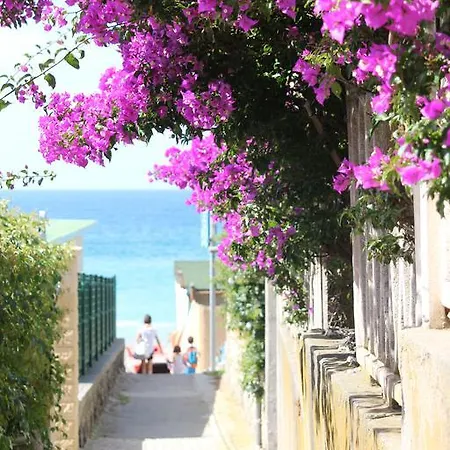 Hotel Maronti 3*
