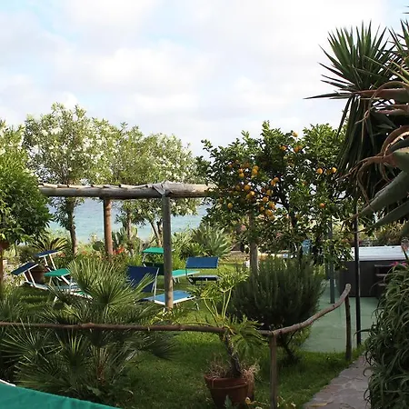 ホテル Maronti バラーノ・ディスキア