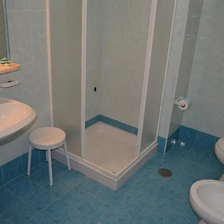 Hotel Maronti 3*