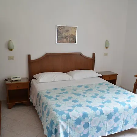 Hotel Maronti