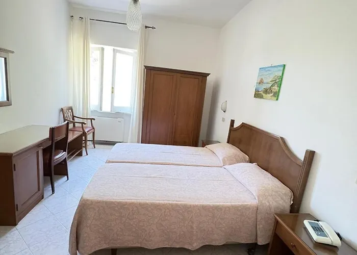 Hotel Maronti