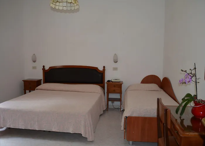 Maronti Hotel