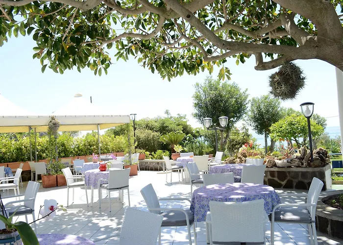 Maronti Hotel