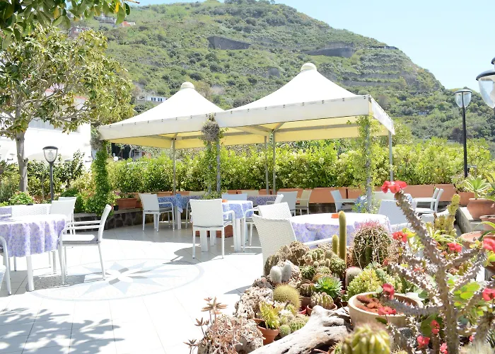 Maronti Barano dʼIschia