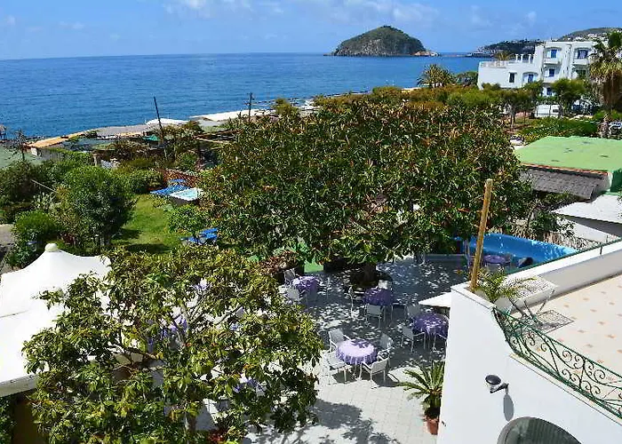 Maronti Hotel